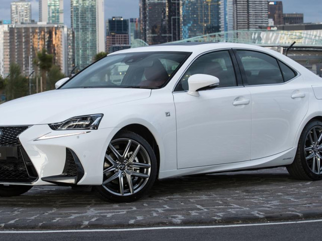 Lexus IS фото