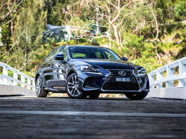 Lexus IS фото