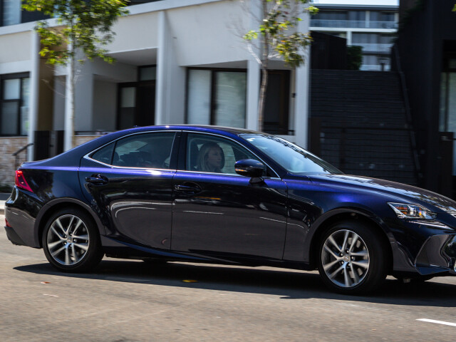 Lexus IS фото