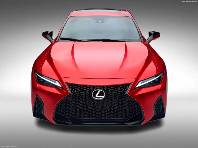 Lexus IS фото