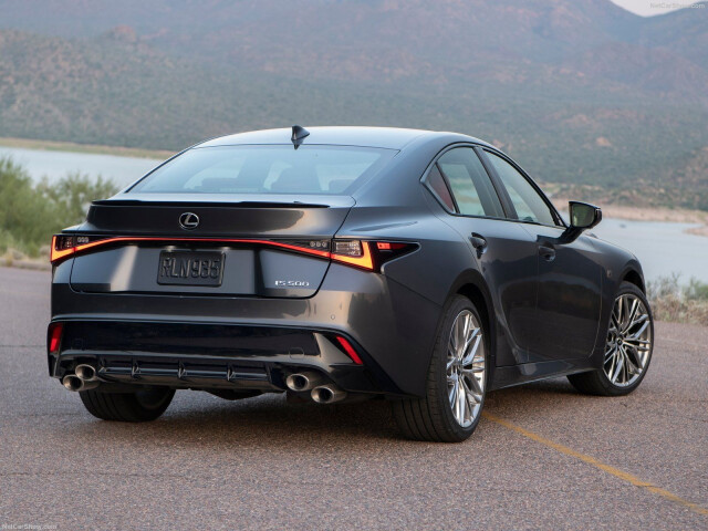 Lexus IS фото