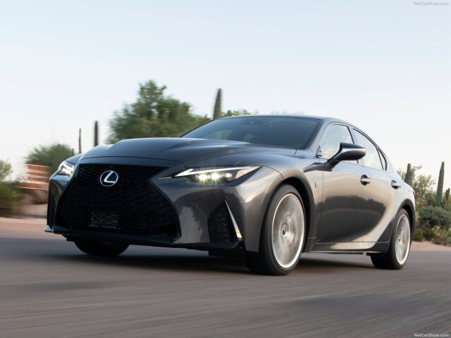 Lexus IS фото