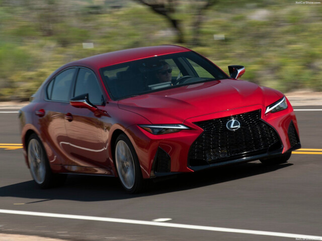 Lexus IS фото