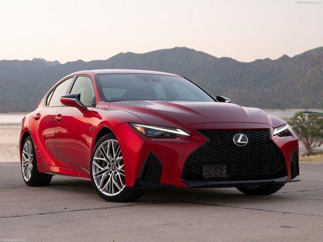 Lexus IS фото