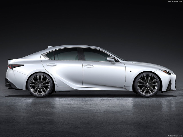 Lexus IS фото