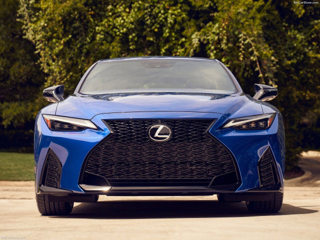 Lexus IS фото
