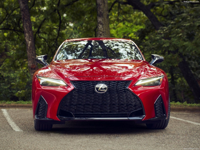 Lexus IS фото