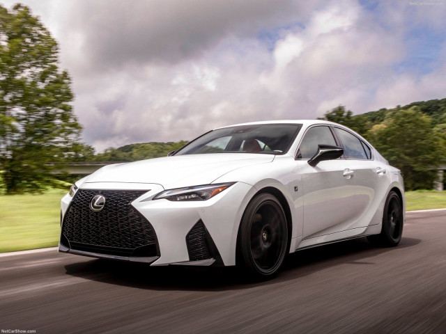 Lexus IS фото