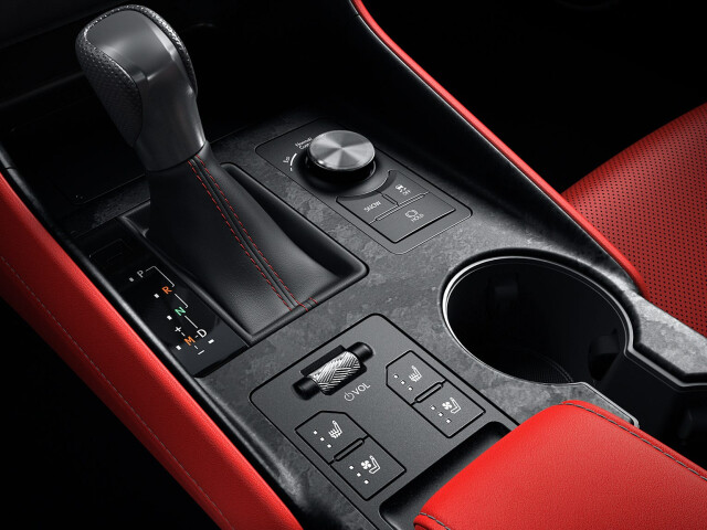 Lexus IS фото