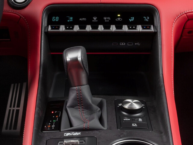 Lexus IS фото