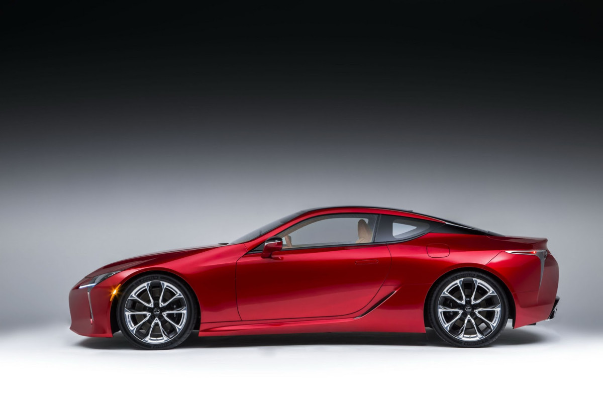 Lexus LC 500 фото 165145