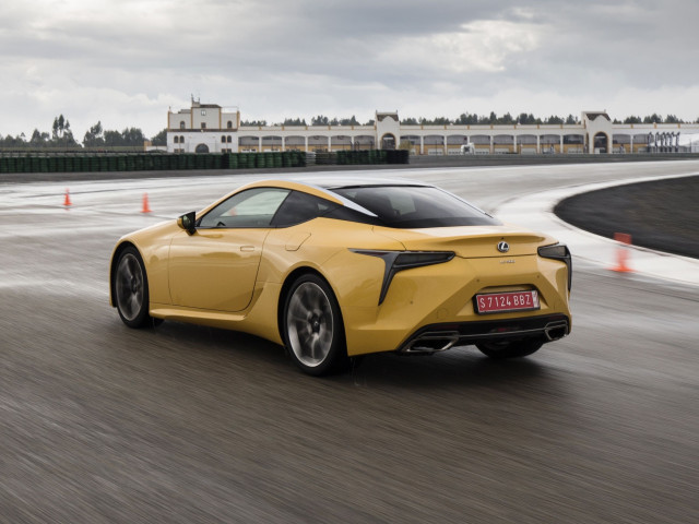 Lexus LC 500 фото