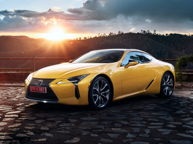 Lexus LC 500 фото