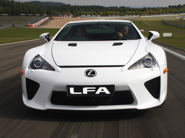 Lexus LF-A фото