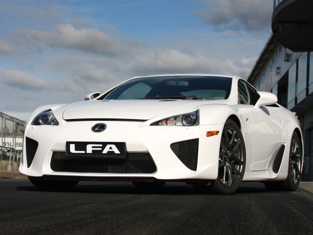 Lexus LF-A фото