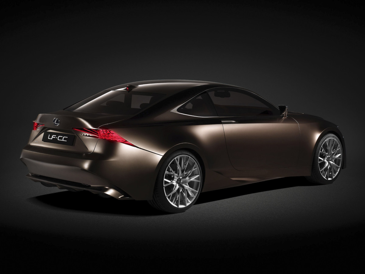 Lexus LF-CC фото 99637