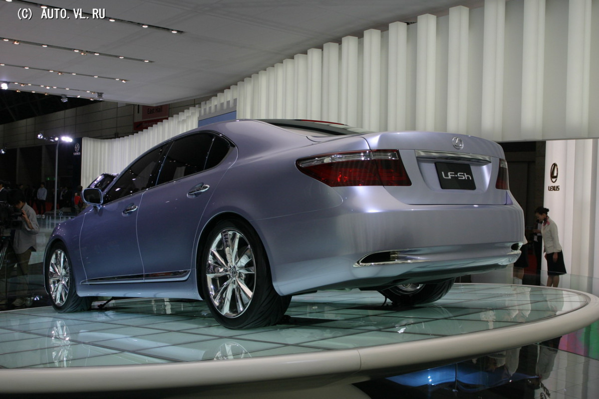 Lexus LF-Sh фото #30075 Lexus LF-Sh фото 30075