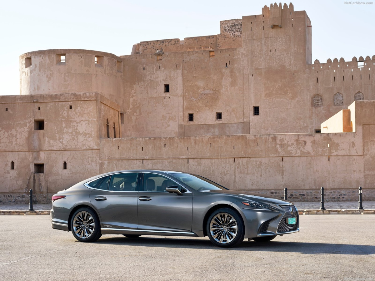 Lexus LS 500h фото 190668