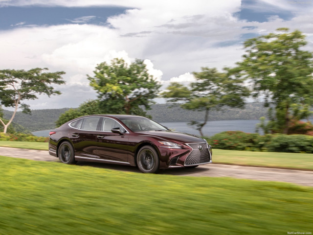 Lexus LS 500h фото