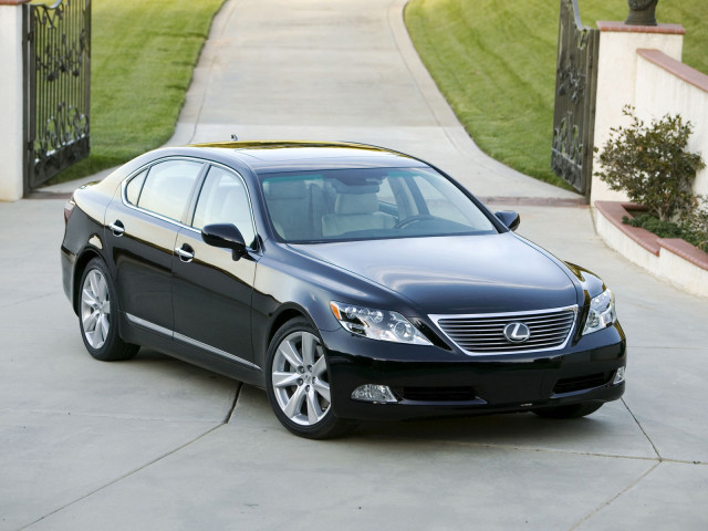 Lexus LS 600h L фото