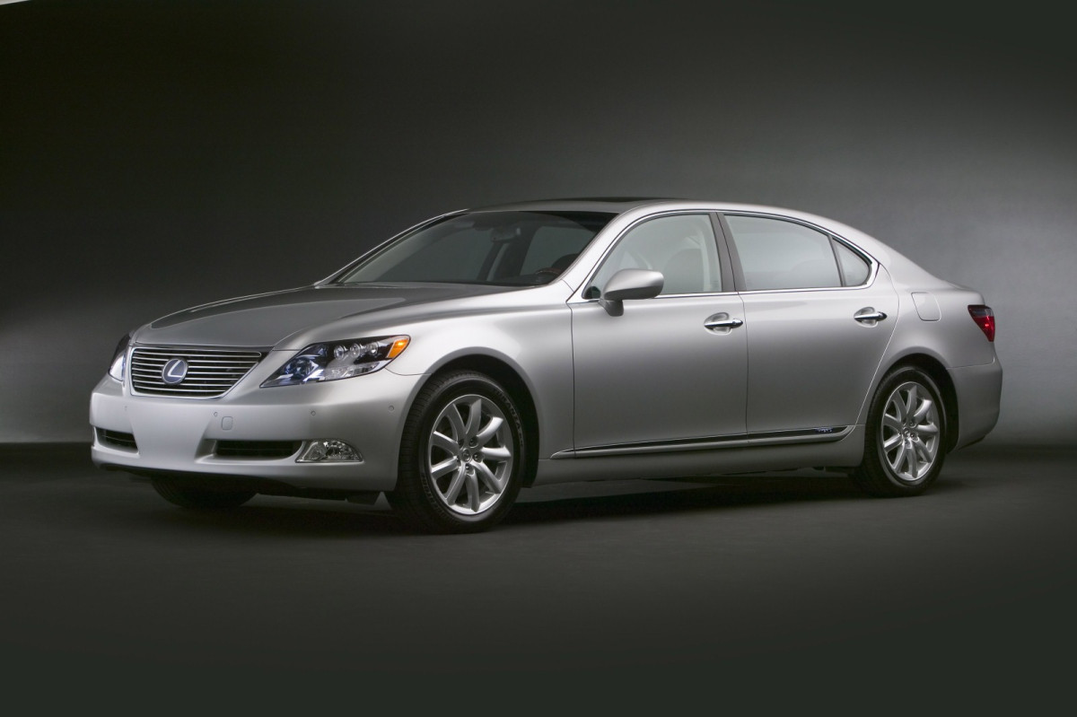 Lexus LS 600h L фото 43205