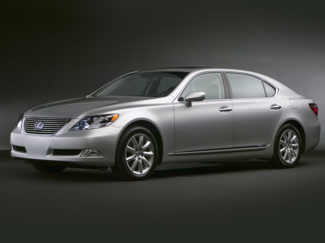 Lexus LS 600h L фото