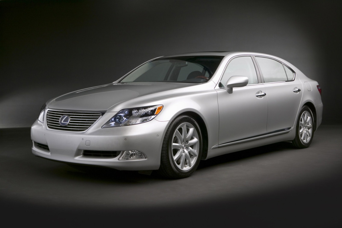 Lexus LS 600h L фото 43206