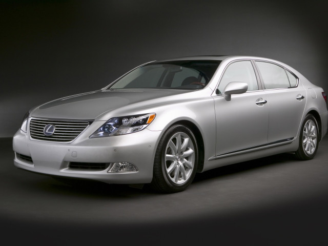 Lexus LS 600h L фото