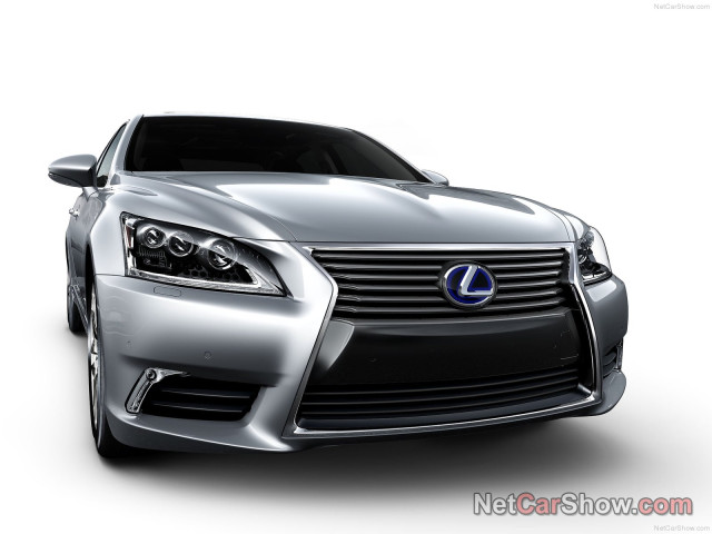 Lexus LS 600h L фото