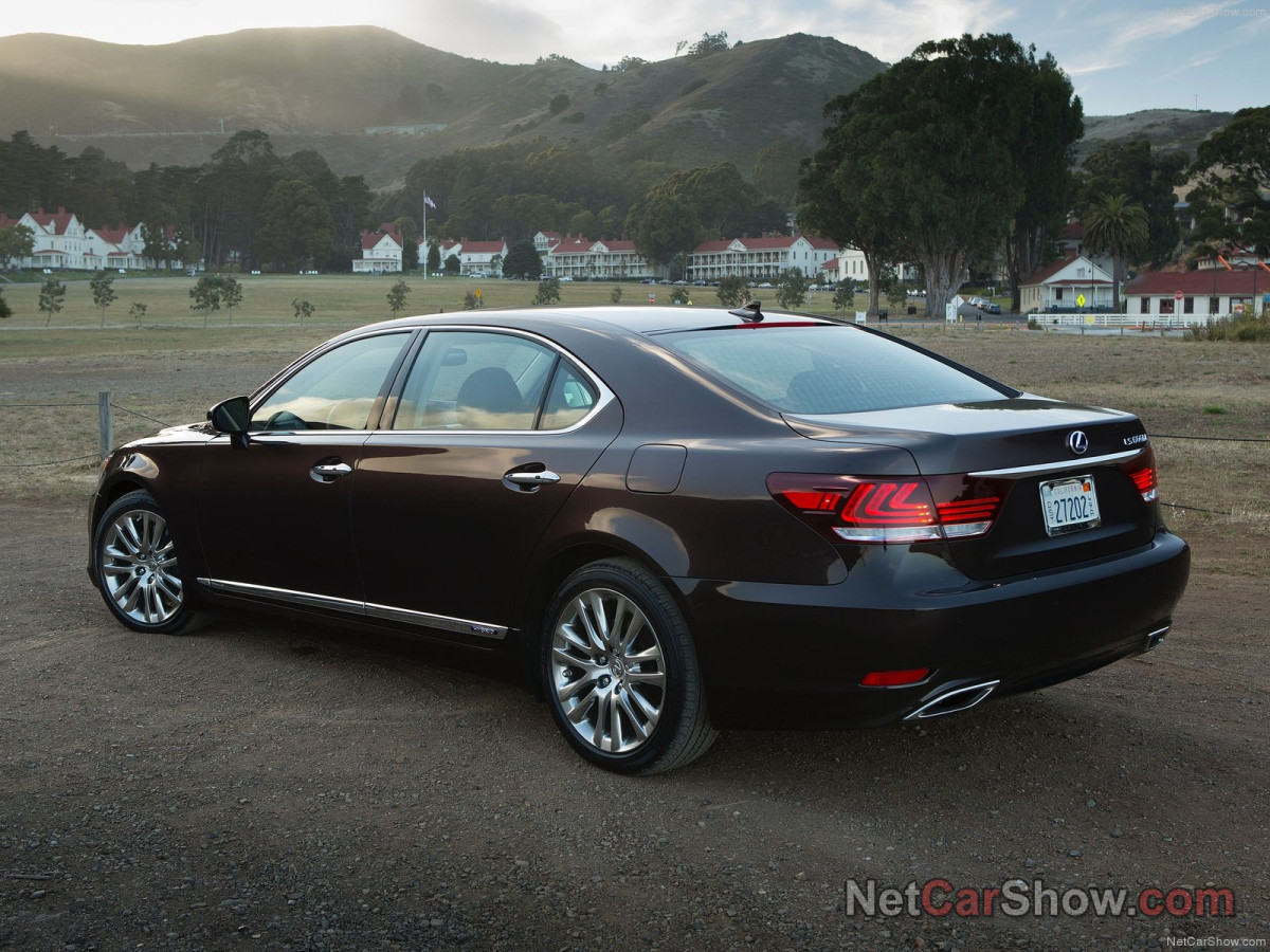 Lexus LS 600h L фото 98379