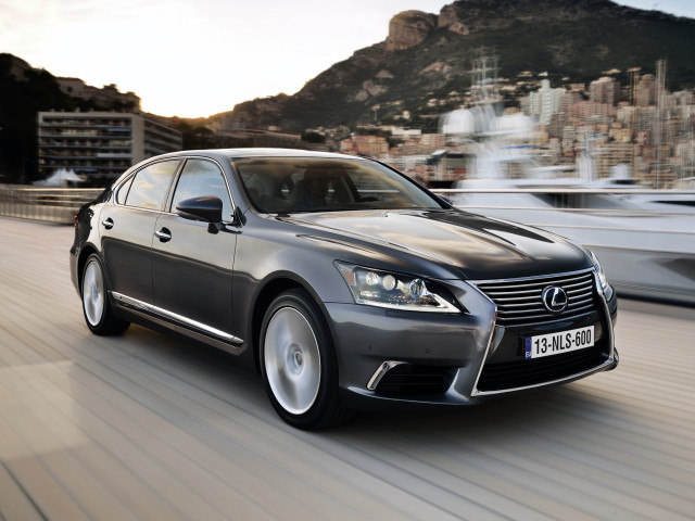 Lexus LS 600h фото