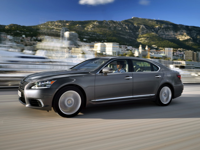 Lexus LS 600h фото
