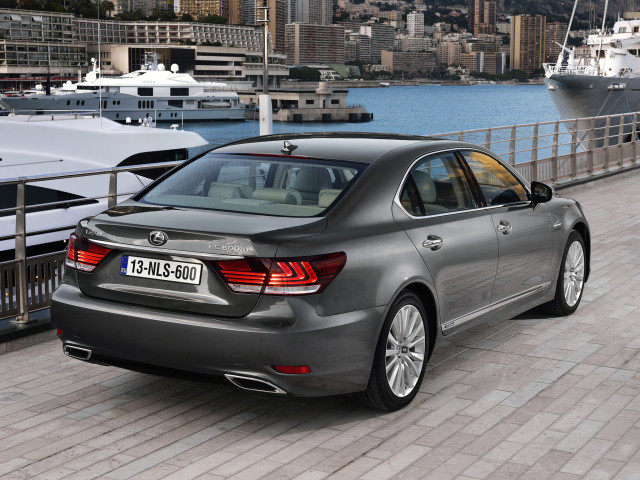 Lexus LS 600h фото
