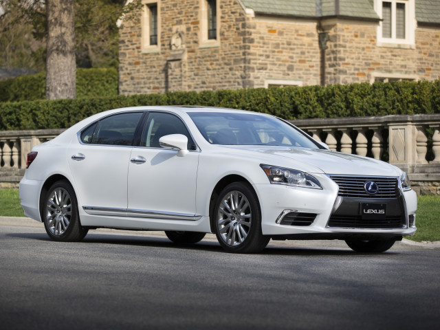 Lexus LS 600h фото