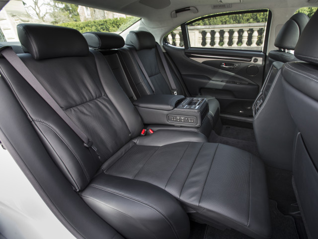 Lexus LS 600h фото