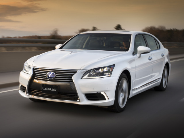 Lexus LS 600h фото