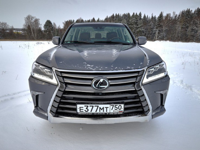 Lexus LX 450 фото