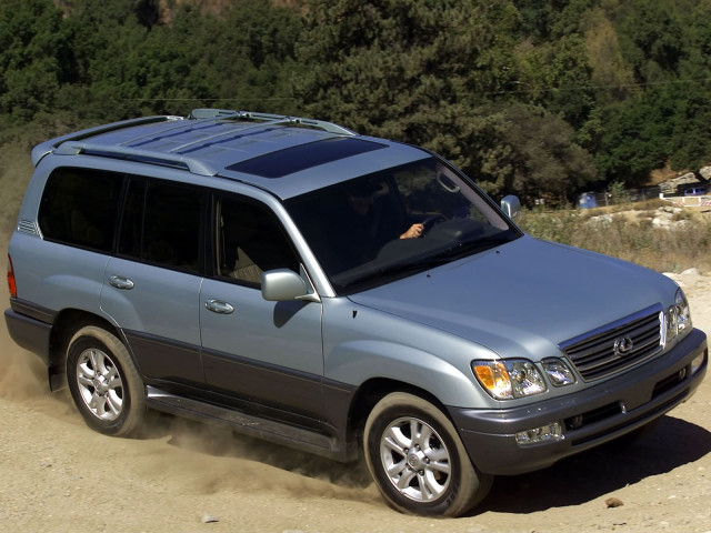 Lexus LX 470 фото