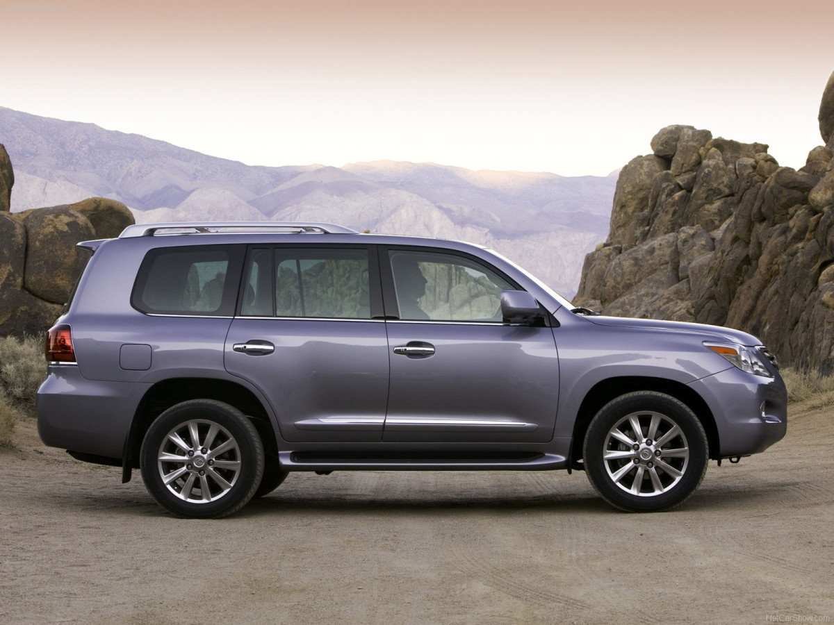 Lexus LX 570 фото 42851