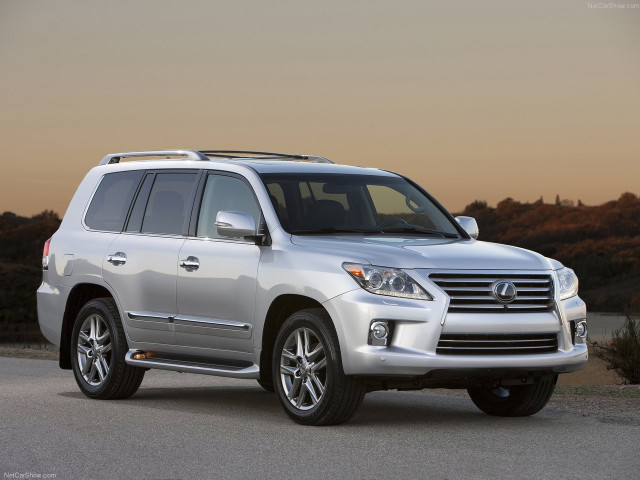 Lexus LX 570 фото