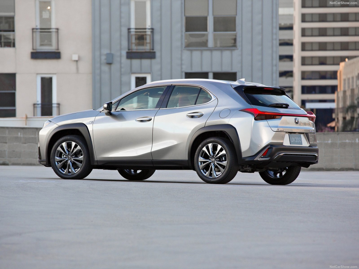 Lexus UX фото 196383