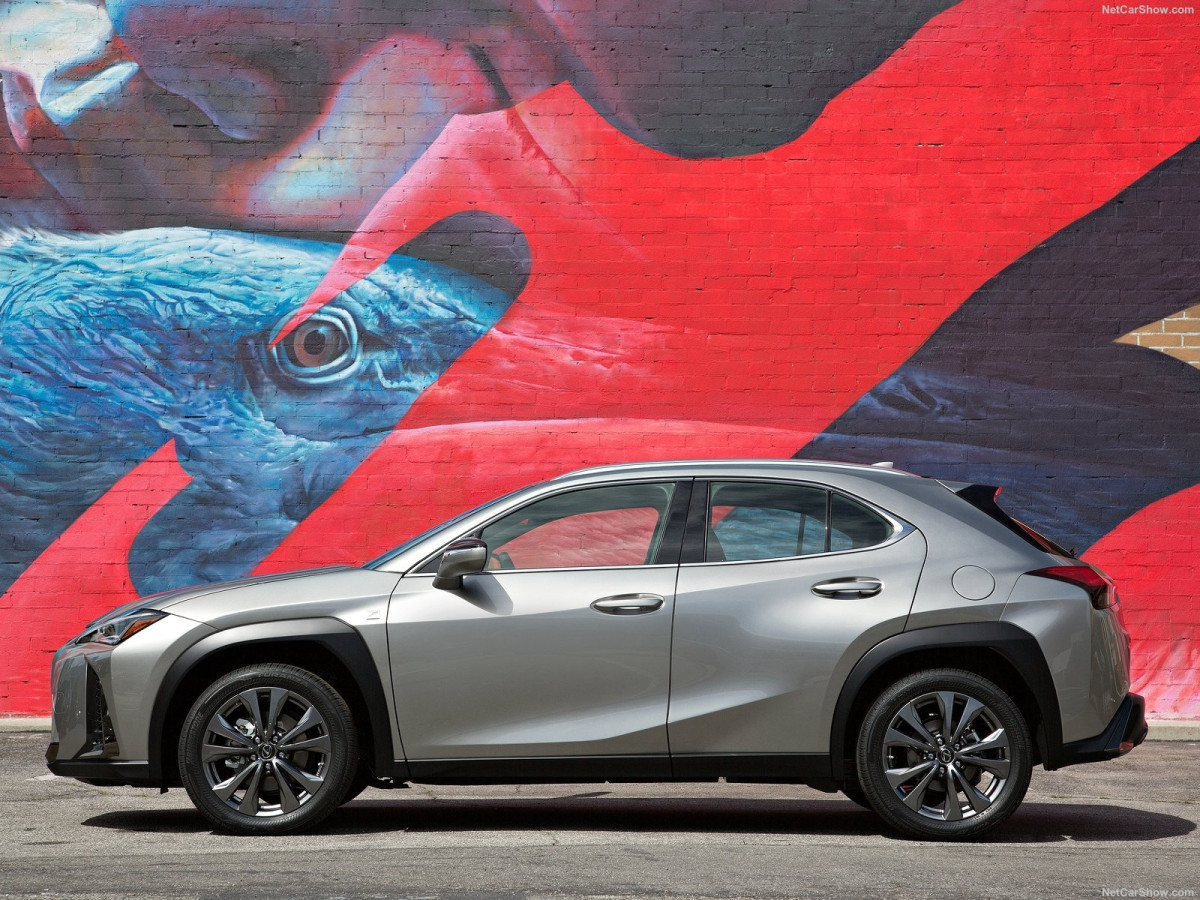 Lexus UX фото 196390