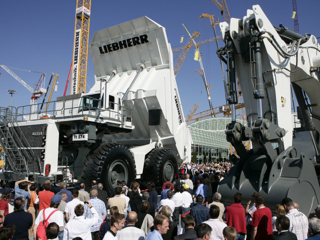 Liebherr TI274  фото