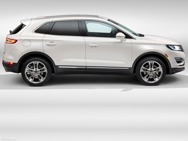 Lincoln MKC фото