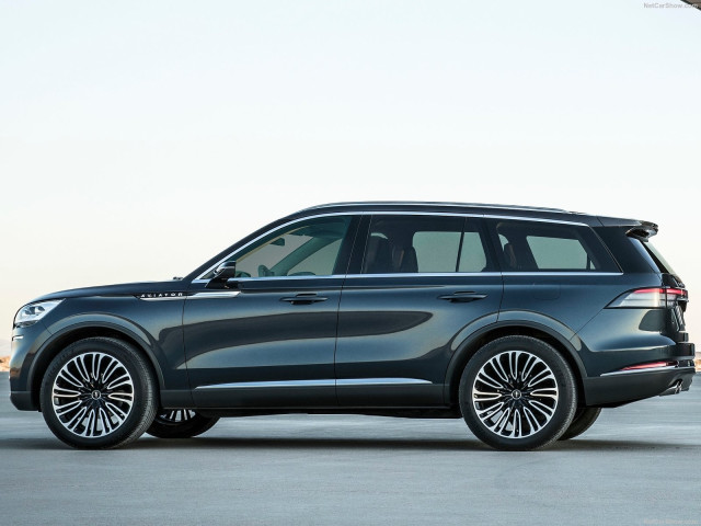 Lincoln Aviator фото