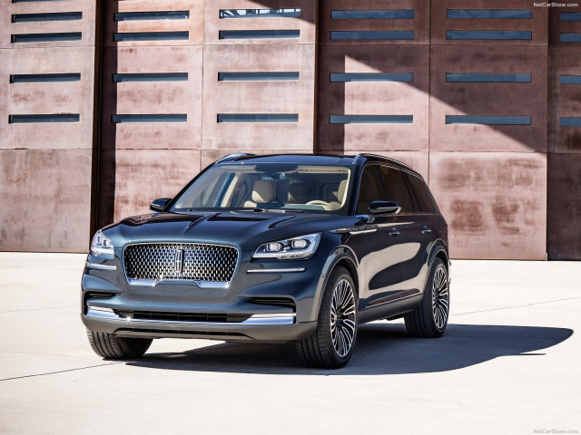 Lincoln Aviator фото