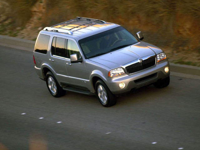 Lincoln Aviator фото