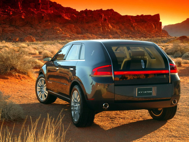 Lincoln Aviator фото