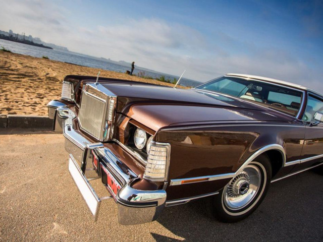 Lincoln Continental фото