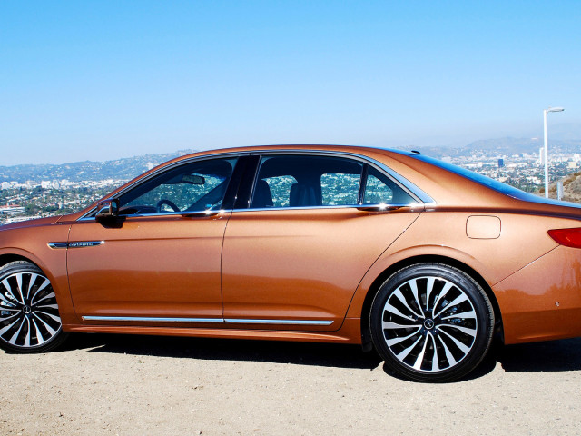 Lincoln Continental фото